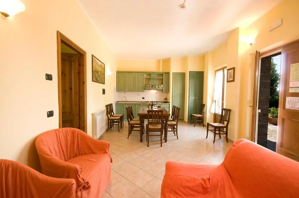 Agriturismo Macinatico Σαν Τζιμινιάνο Κατάλυμα σε φάρμα